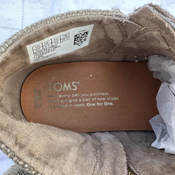 Tom’s Grey Suede Booties - Picture 12 of 14